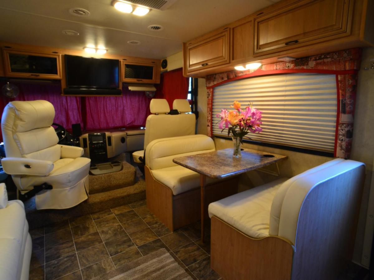 Holiday home Luxury American Rv With Hot Tub *